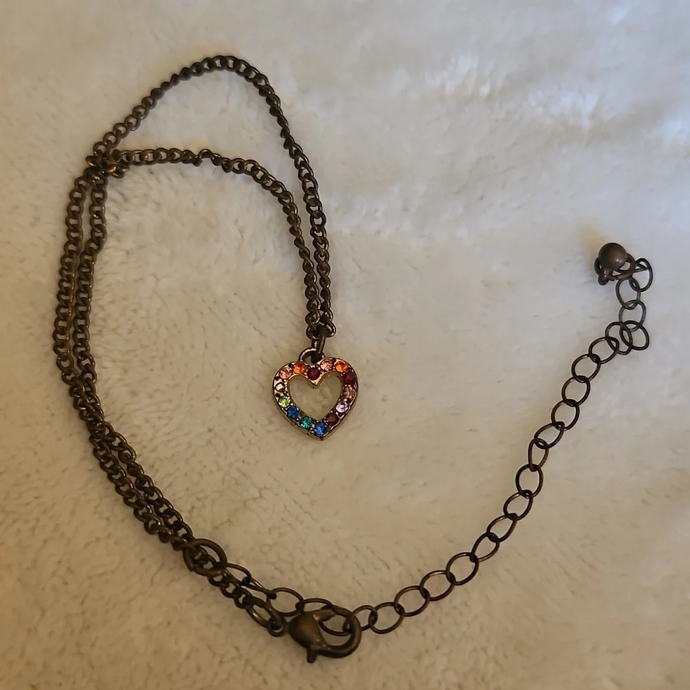 3/$30 Vintage Multicolor Heart Pendant Bronze Chain Necklace